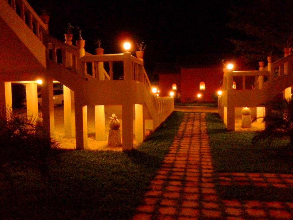 Pictory Garden Resort Sattahip Buitenkant foto