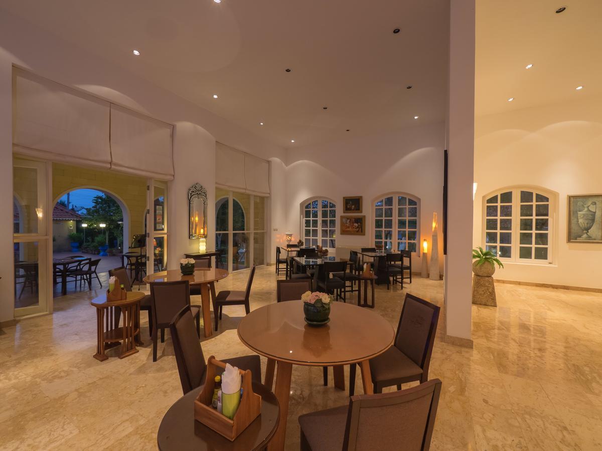 Pictory Garden Resort Sattahip Buitenkant foto